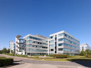 Kantoor met een totale oppervlakte van 623 m² te huur.Fenomenaal gelegen op amper 500 m van de R0 exit Zaventem. Tevens op amper 5,5 km van de R21 en...