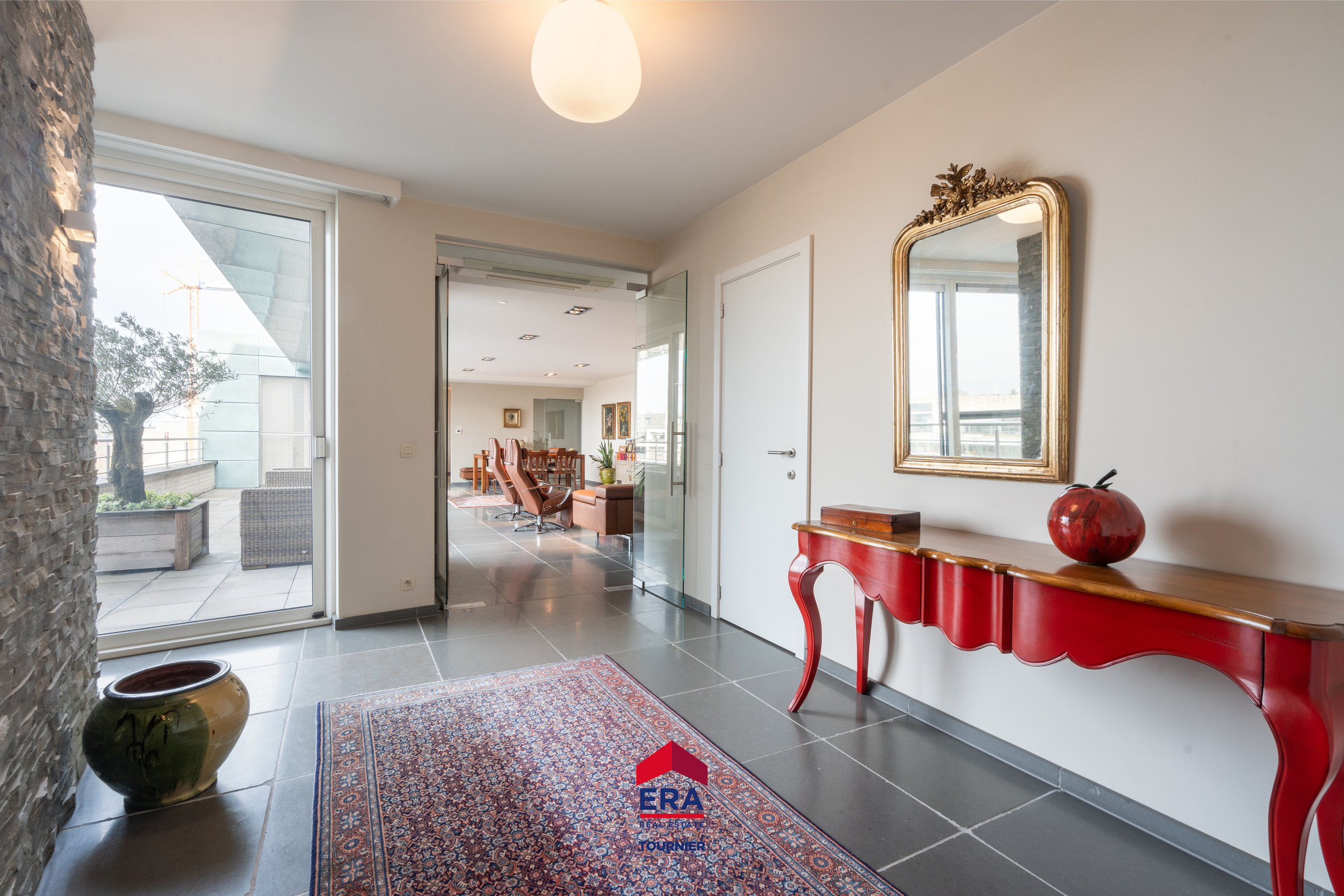 Uitzonderlijk penthouse met ruim terras te koop in Lommel. - foto 4