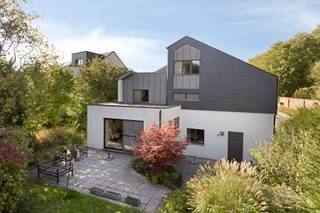 À vendre – Spacieuse maison 4 façades à rénover, idéalement située à Tervuren Prix demandé : 625.000 € À deux pas du magnifique Parc de...