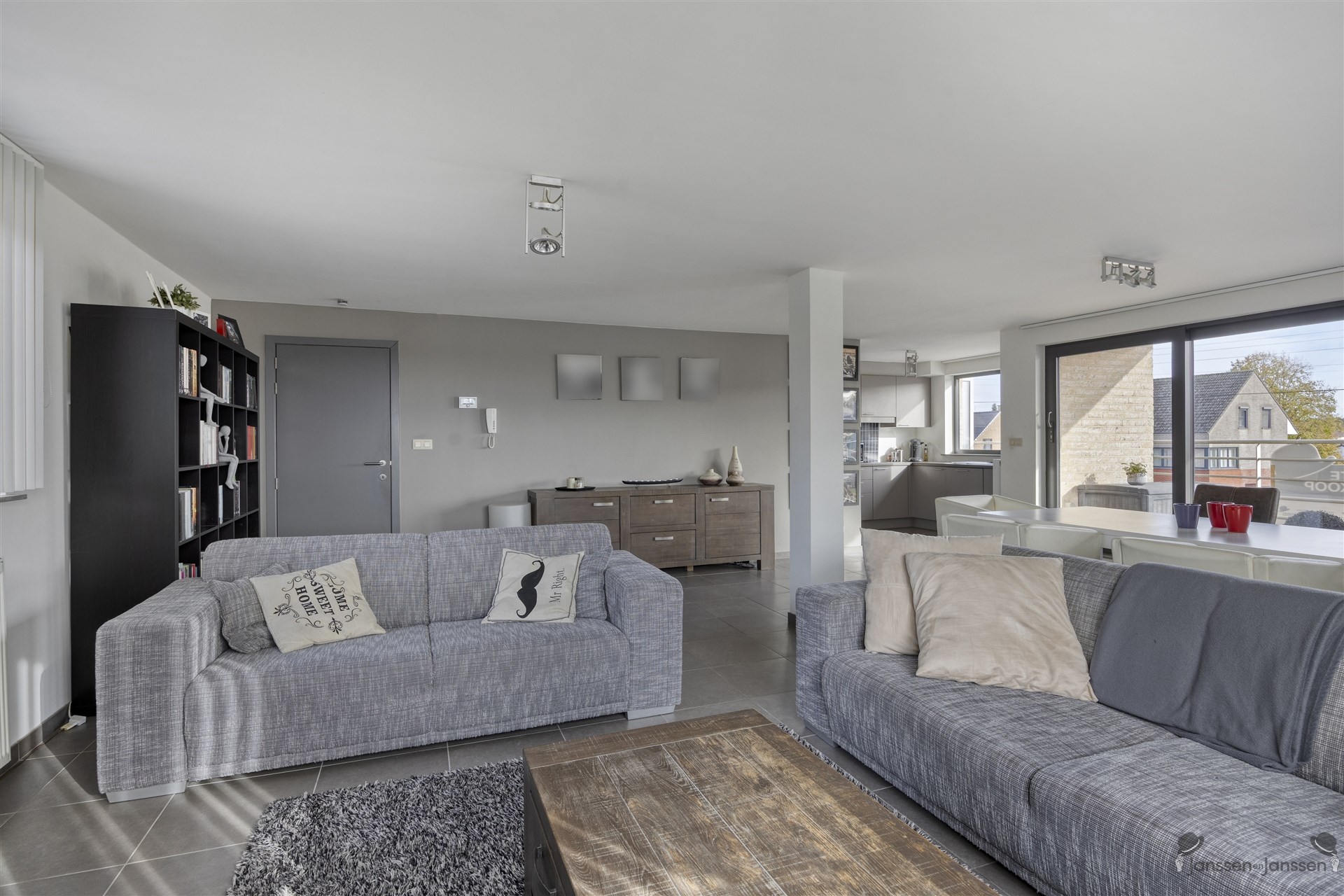 Instapklaar duplex appartement met 3 slaapkamers te Heppen (Leopoldsburg) - foto 2