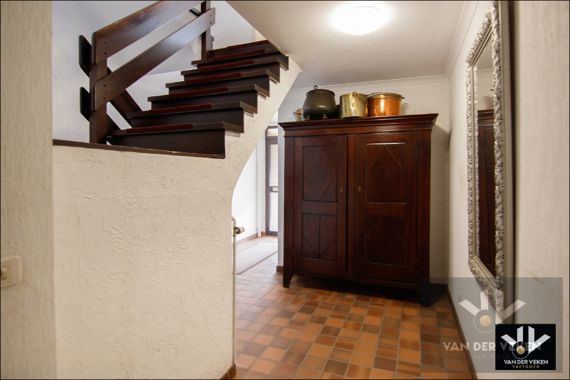 Ruim en zeer goed onderhouden triplex met veel mogelijkheden op goed bereikbare locatie in het gezellige Diepenbeek - foto 4