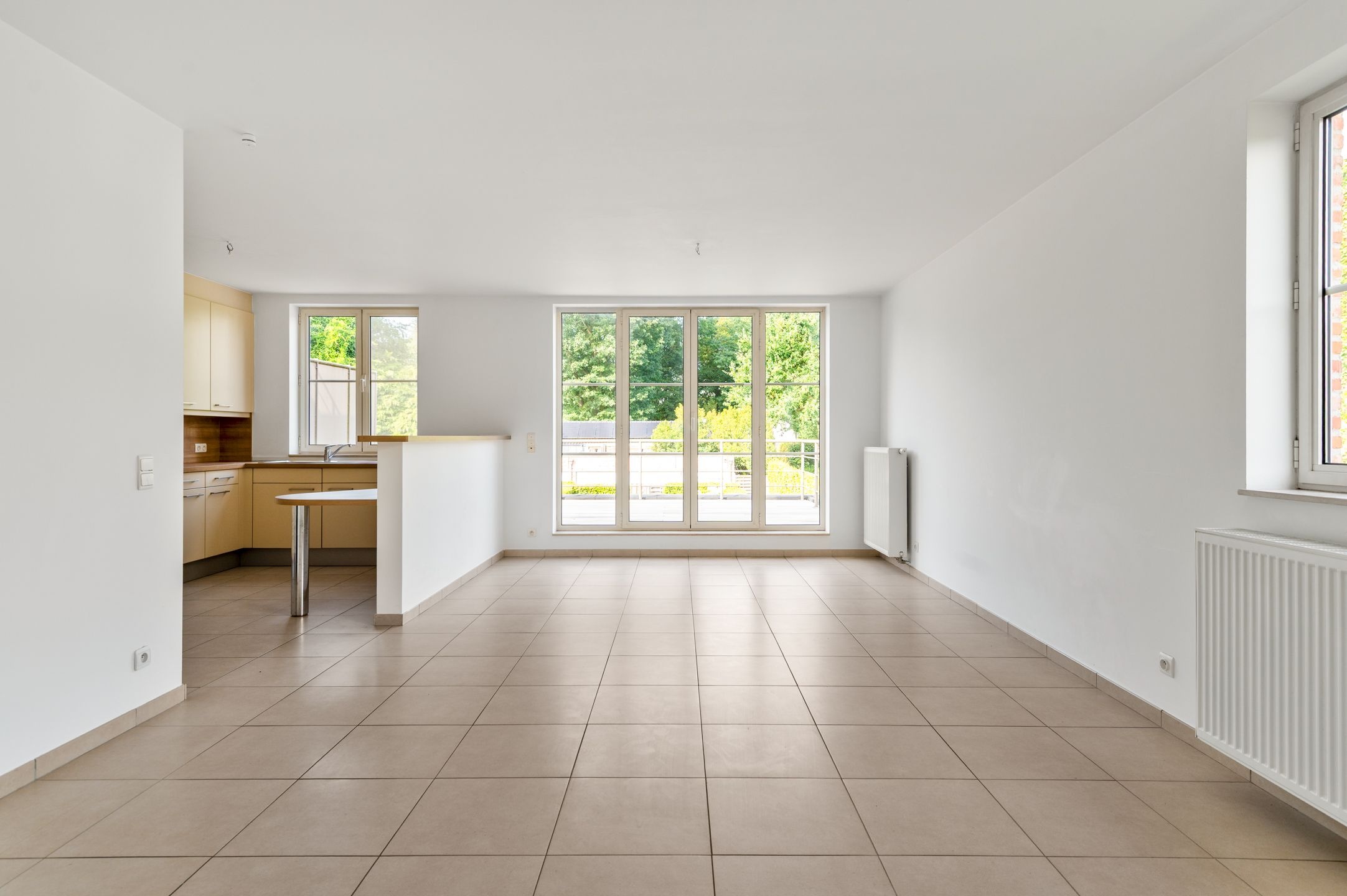 Energiezuinig wonen met veel licht, ruimte en buitenruimte in Ekeren! - foto 4