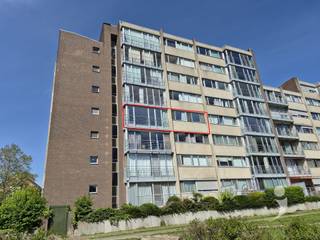 Cozy/ Spacious X bedroom apartment on ground floor/ Xth floor with central location/ with beautiful view. This apartment is easily accessible...