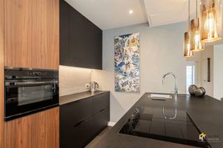 Ergo-de Waellaan 94 (1e verd.) - Deurne Kwalitatief gerenoveerd duplexappartement (131 m²) met 2 slpks., garage en multifunctionele ruimte en tuin in...