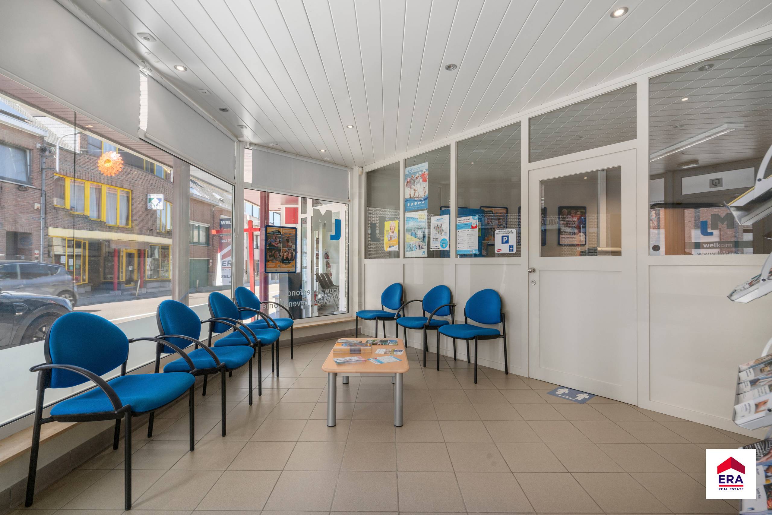 Handelsgelijkvloers te huur in het centrum van Wolvertem - foto 4