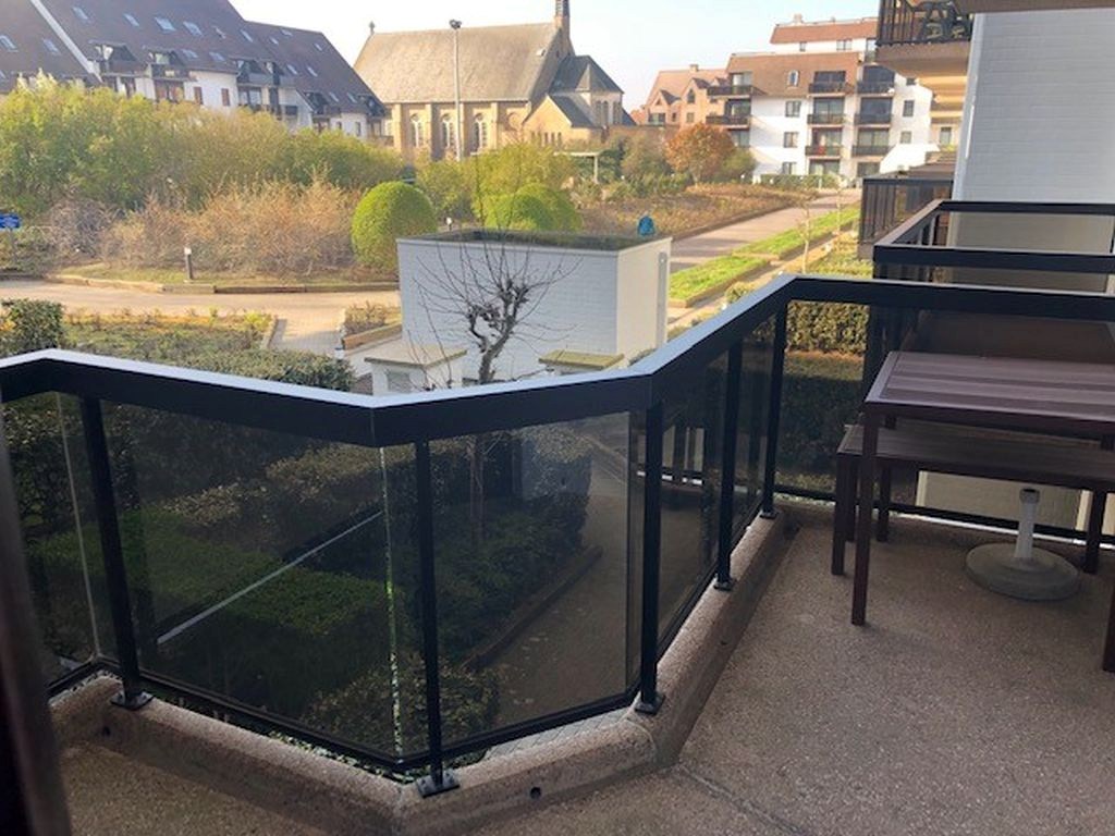 APPARTEMENT MET 2 SLAAPKAMERS OP 200 M VAN DE ZEEDIJK - foto 3