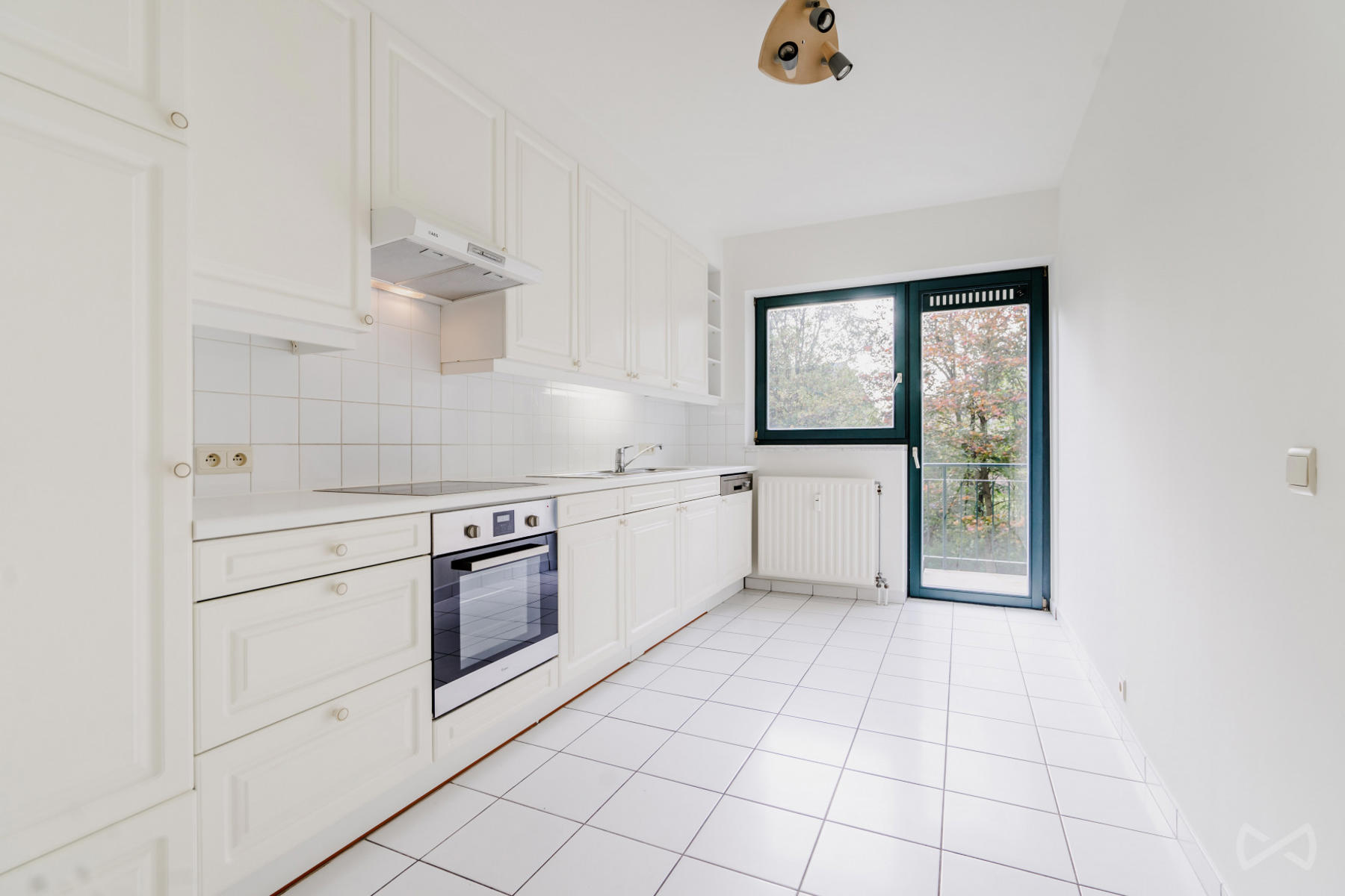 Apartment for rent in Woluwe-Saint-Pierre with 3 bedrooms - photo 4
