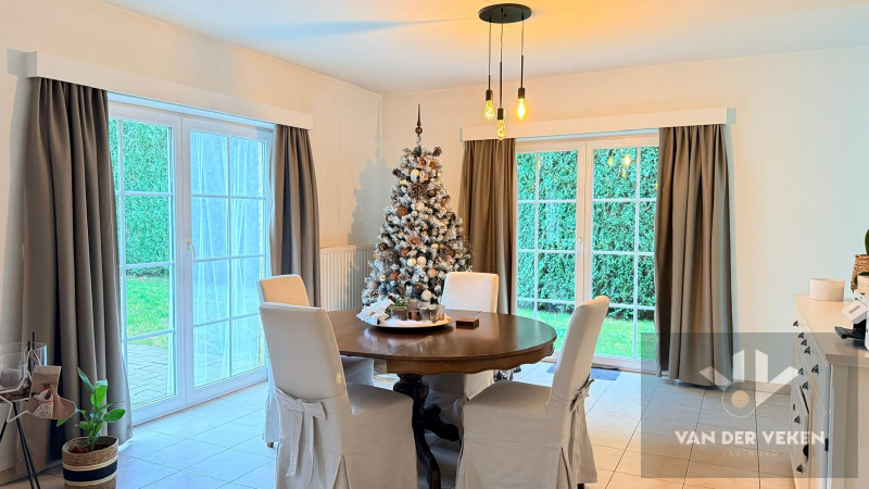 Mooie halfopen bebouwing in Stokrooie. - foto 5