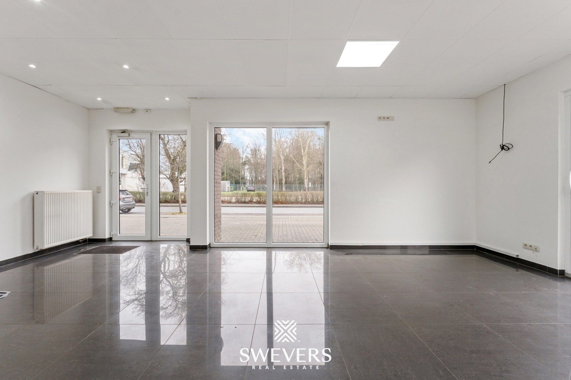 Instapklaar handelspand op toplocatie in Heusden-Zolder - foto 3