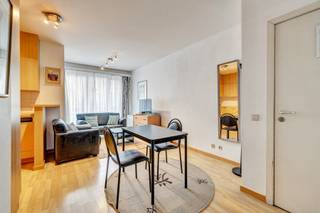 In het hart van Brussel, aan de Keizerslaan, stellen wij u dit appartement van 45 m² voor dat enkel nog op zijn nieuwe bewoner wacht. Gelegen op...