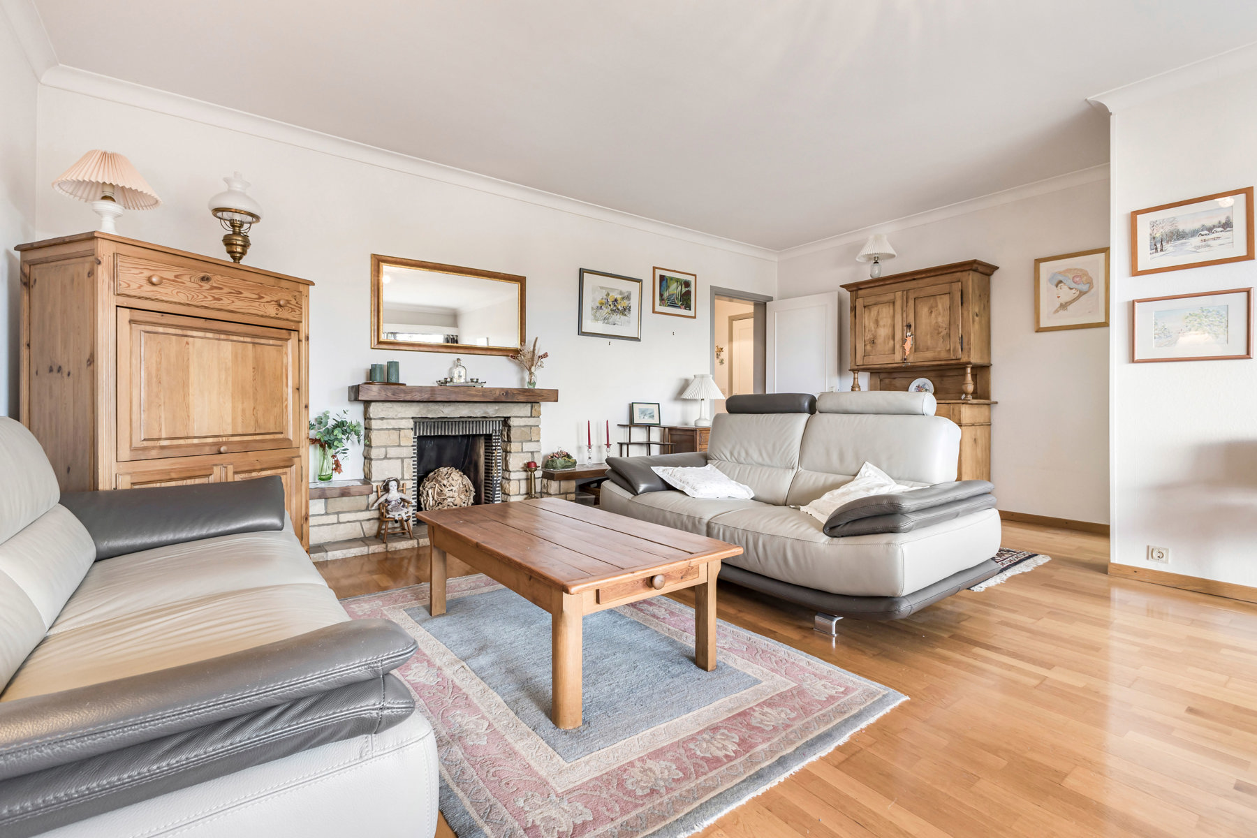 Goed gelegen appartement met twee slaapkamers - foto 1