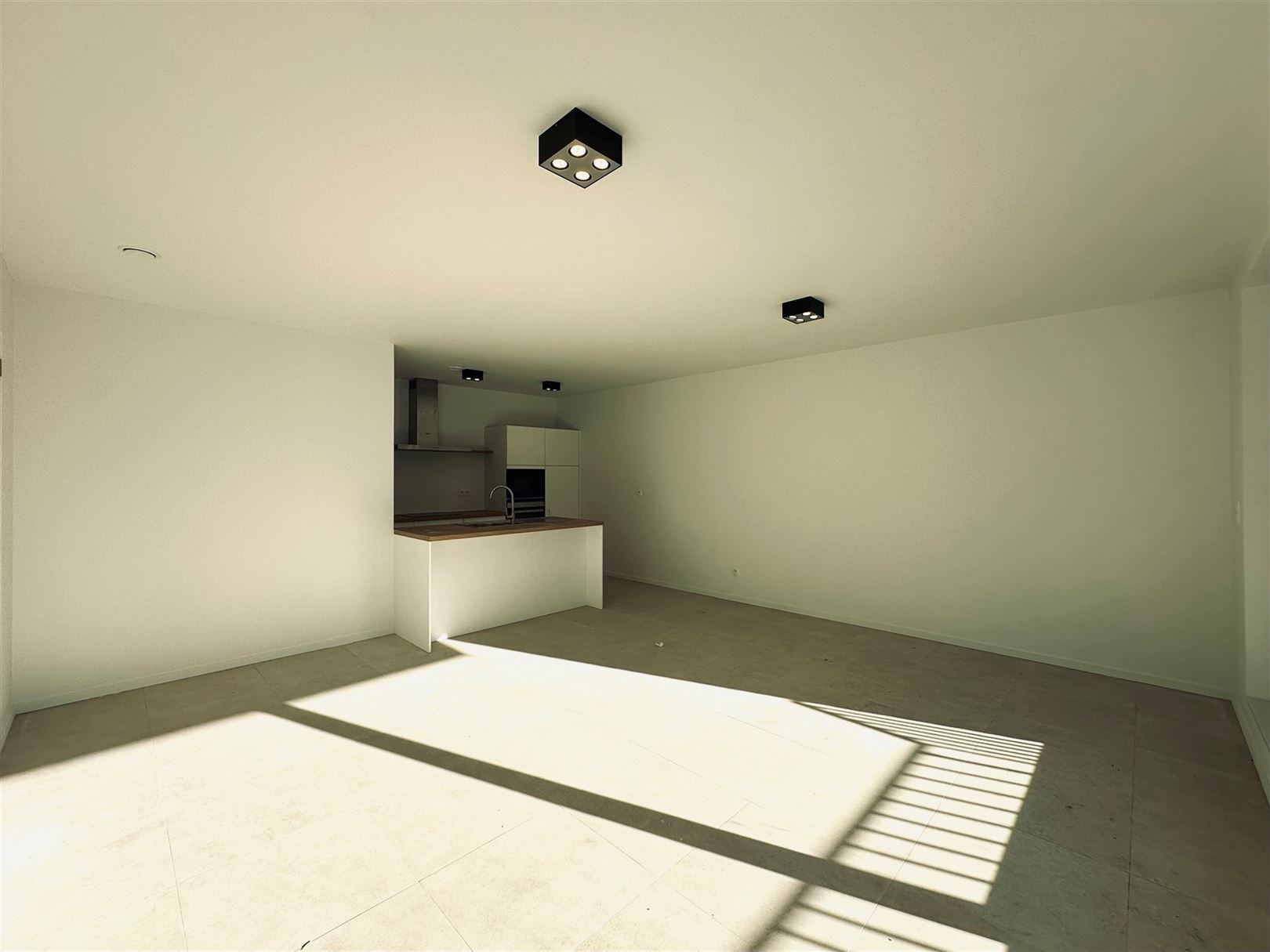 Apartment for rent in Beveren-Kruibeke-Zwijndrecht with 3 bedrooms - photo 3