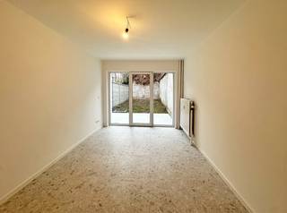 Deze gelijkvloerse studio met tuin is gelegen in de Van Stralenstraat. Dankzij de centrale ligging bevindt het pand zich op wandelafstand van...