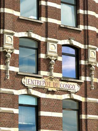 Welkom in het hart van Antwerpen! Deze toffe studio combineert hedendaagse afwerking met historische charme. Ze is ondergebracht in een...