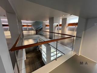 Te Huur: Exquisiete winkelruimte met bijzondere geveluitstralingDit vakkundig gestileerde en monumentale pand, waar jarenlang een bekende modezaak...