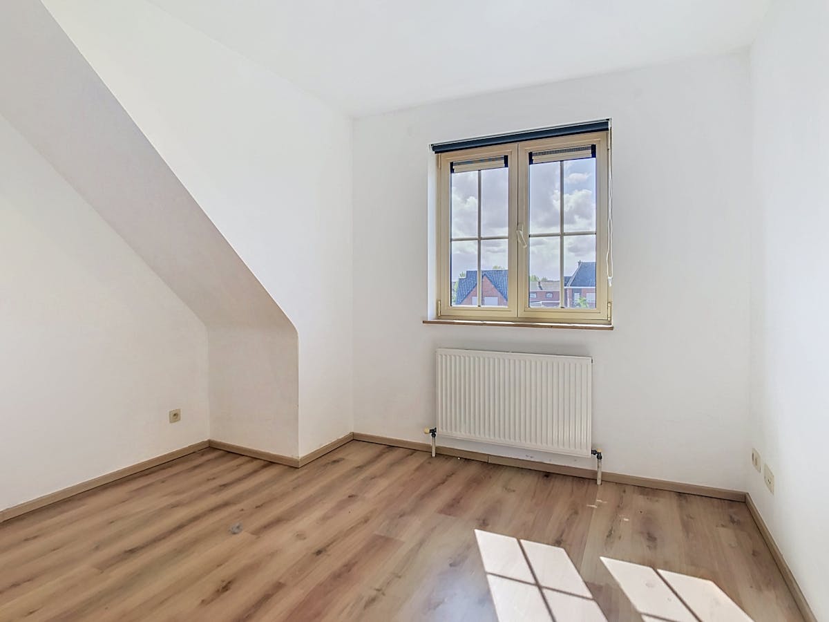 Cosy penthouse for rent in Vrasene - photo 5
