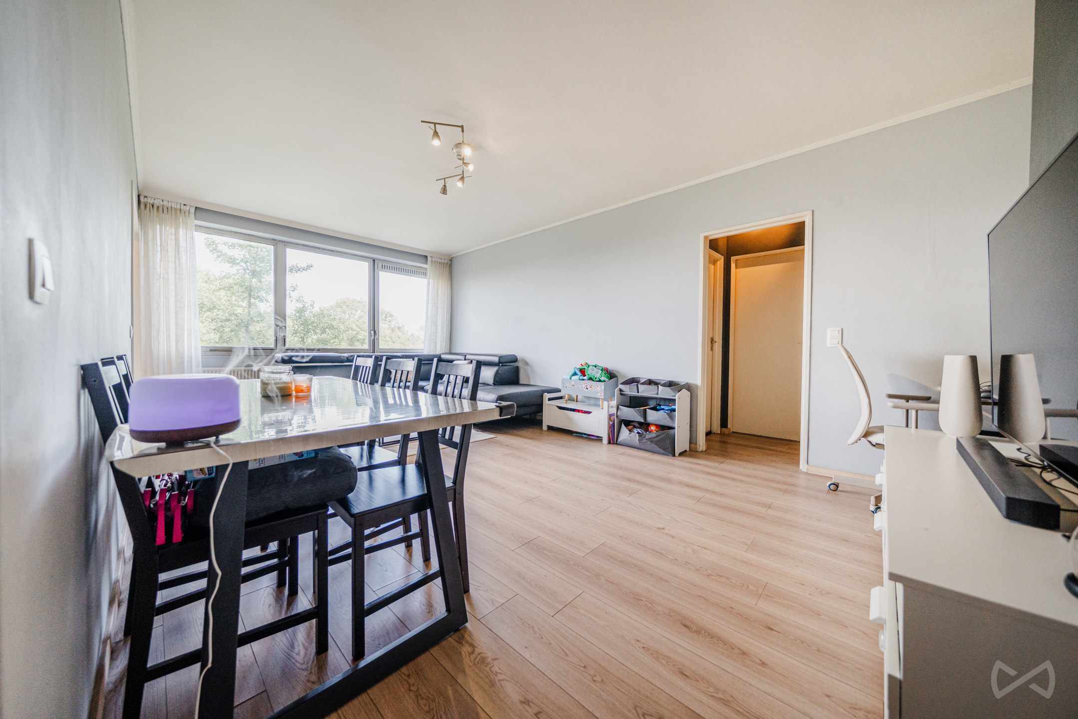 📍 SCHAARBEEK – Gerenoveerd 1SLK appart met open uitzicht - foto 5