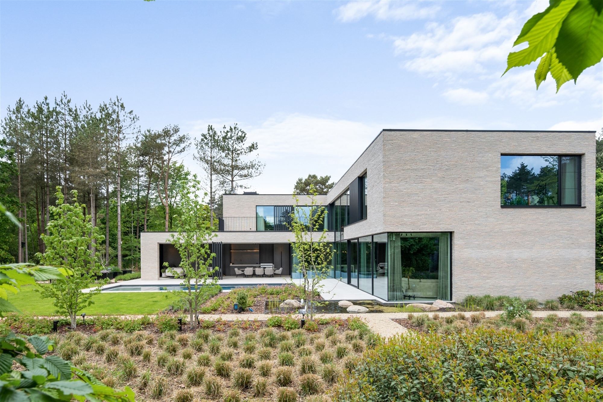 Zeer luxe afgewerkte villa op residentiële locatie - foto 3