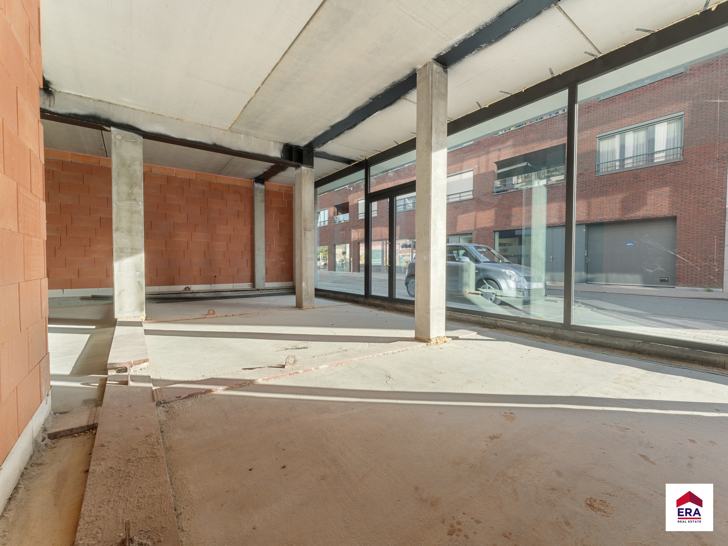 Casco handelspand (300m²) met garage op topligging in Tielt! - foto 5