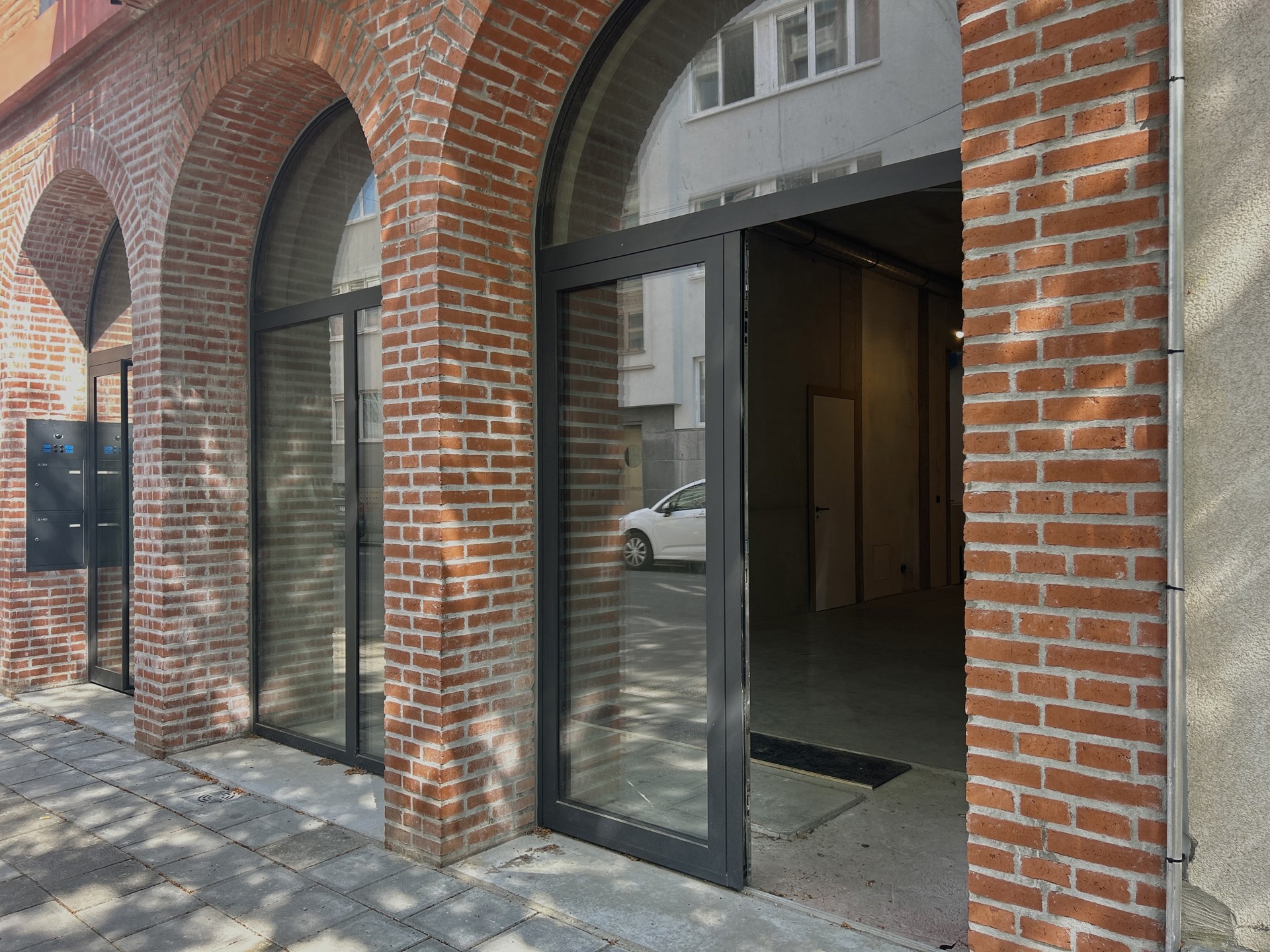 commercieel gelijkvloers op toplocatie op het Zuid - foto 3