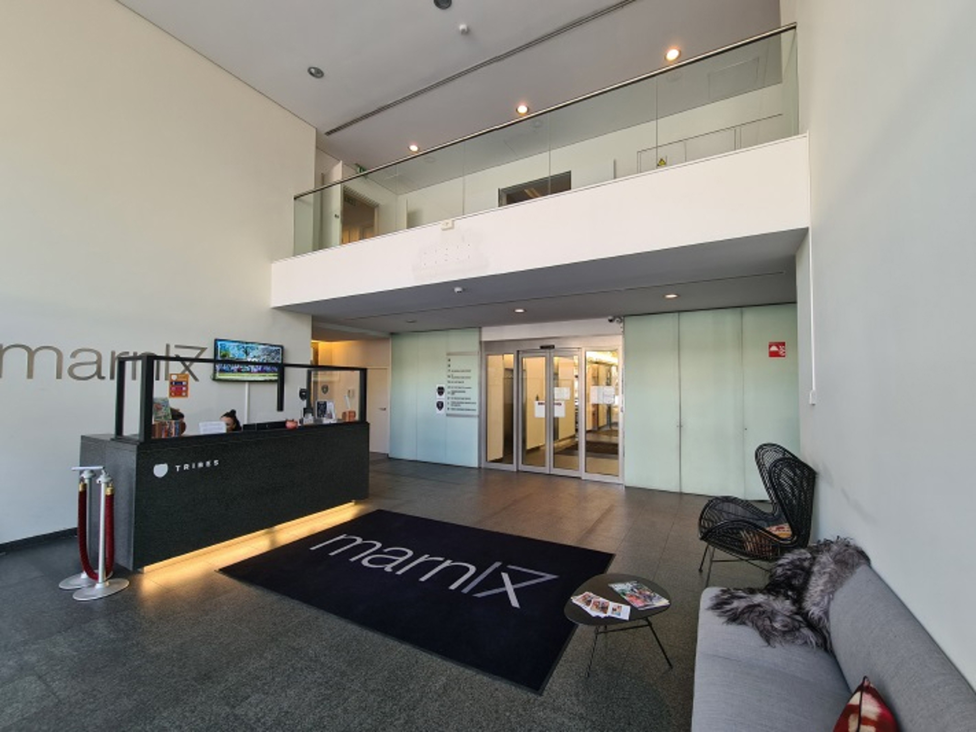 Gerenoveerde kantoren aan de kleine ring van Brussel. - foto 2