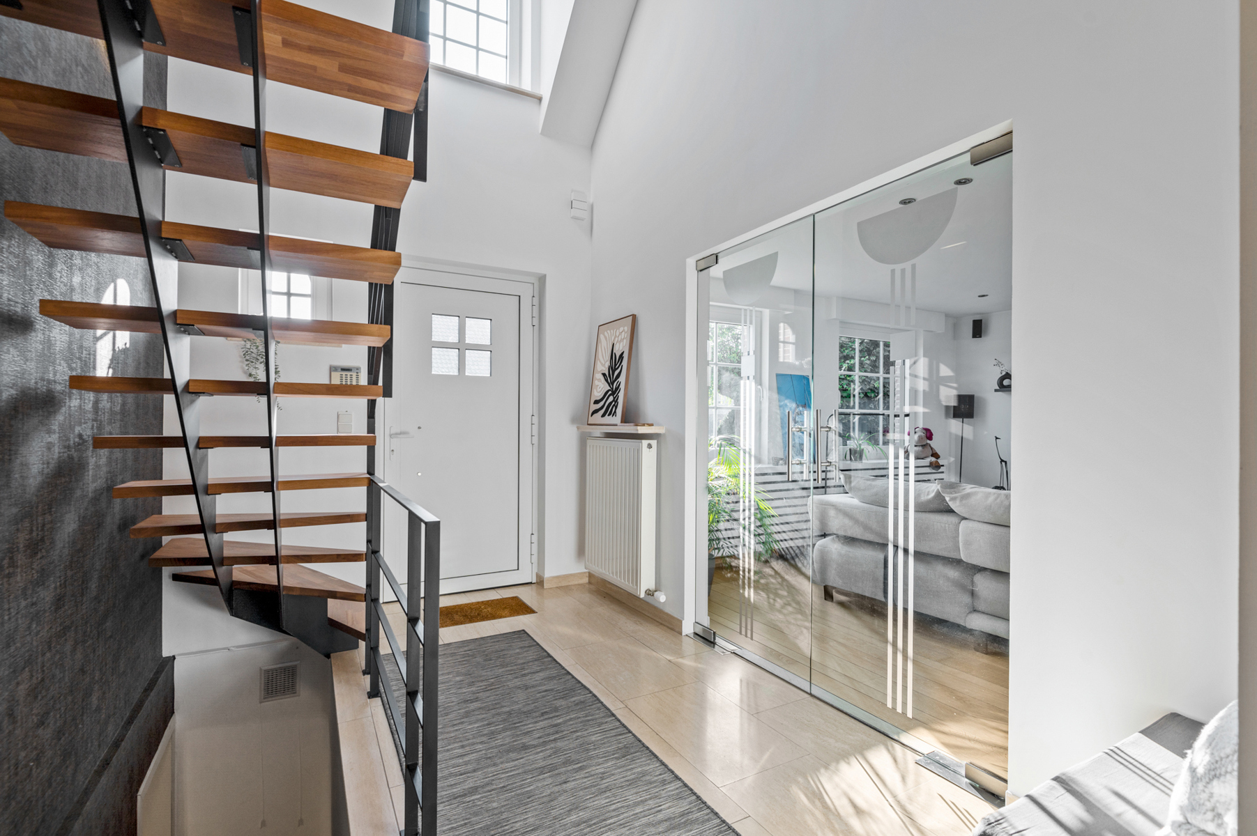 Energiezuinige villa met zwembad in een doodlopende straat. - foto 4