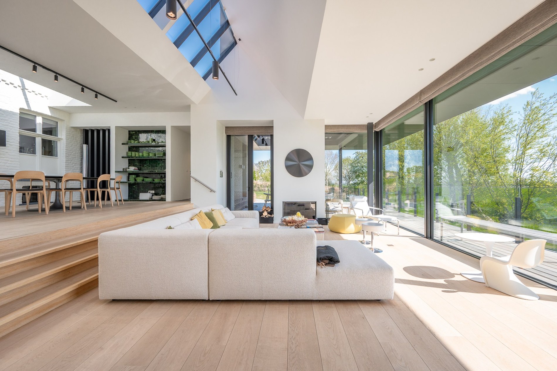 Uniek eigendom met adembenemende zichten gelegen op een perceel van ongeveer 3000 m². - foto 4