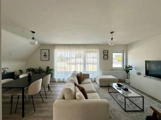 In het hartje van Sint-Maria-Oudenhove vindt u dit volledig instapklare appartement op de eerste verdieping, gelegen in een kleinschalige...
