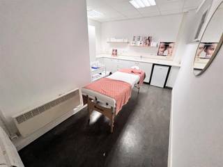 Praktijkruimte in consultatiecentrum op toplocatieDit consultatiecentrum is de perfecte start voor beginnende ondernemers om zijn/ haar netwerk uit...