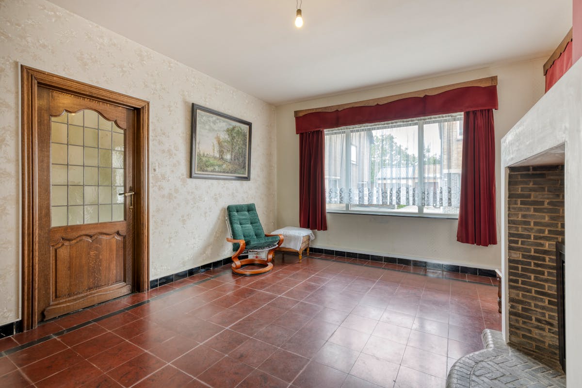 Semi-detached house with 3 bedrooms, carport and garden in Sint-Kruis - photo 4