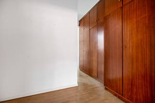 Lichtrijk 1-slaapkamerappartement op de 3de verdieping in hartje Antwerpen – CongresstraatOp zoek naar een charmant appartement met karakter en veel...