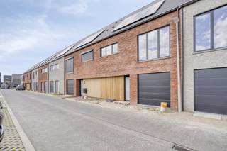 In een nieuwe gezinsvriendelijke wijk in Boom is de bouw gestart van 9 instapklare en energiezuinige huizen.De indeling van deze nieuwbouwwoning...