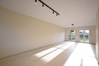 POPULIERENLAAN 658450 BREDENERustig gelegen en instapklare rijwoning met alle hedendaags comfort, op wandelafstand van zee en strand.De woning werd...