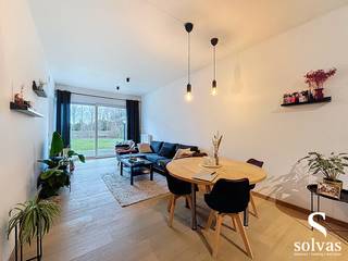 Op een vlot bereikbare locatie nabij het centrum van Deinze bevindt zich dit aangename éénslaapkamerappartement, afgewerkt met alle...