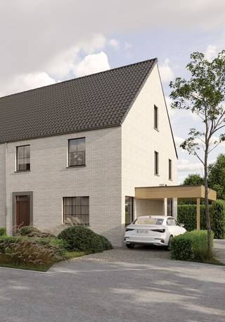 Langs de Westkerkestraat te Eernegem vinden we ter hoogte van nummer 153 deze rustieke nieuwbouwwoning terug op perceeloppervlakte van 470 m².<br /><br />De Westkerkestraat (N368) is een belangrijke verbindingsweg tussen het centrum van Eernegem en Westkerke. Alle nodige voorzieningen zoals bakker, beenhouwer, school, grootwarenhuis en apotheek bevinden zich op wandel- of fietsafstand.<br />Dankzij een nabijgelegen busknooppunt (lijnen 21 & 52) op slechts 150 meter, geniet u van een vlotte verbinding met Brugge en Oostende.<br /><br />Deze halfopen woning bestaat op de gelijkvloerse verdieping uit een inkomhal met apart toilet, een ruime leefruimte met open ingerichte keuken en daarnaast een ruime was-en bergruimte. <br />Op de eerste verdieping bevinden zich 3 slaapkamers, waarvan 1 met dressing, een ruime badkamer en een nachthal met apart toilet. Tevens beschikt deze woning over een zolder.<br />Overigens beschikt de woning over een ruime, westgerichte tuin en carport. <br />(Gvg, WgLk, Gmo, Gvkr, Vv) ~ E-peil: 30 ~ Ref. OU29095<br /><br />Vraag gerust naar ons lastenboek en een duidelijke prijsraming op kantoor.<br /><br />De woning wordt tot in de puntjes afgewerkt, waarbij u als klant volledige inspraak in de afwerking hebt. <br /><br />Dit ontwerp is op heden in vergunningsaanvraag bij de gemeente Ichtegem.<br />Verkopen kunnen nog niet worden gerealiseerd, een reservering maken is wel mogelijk.<br /><br />Residentie Vastgoed treedt niet op als bemiddelaar maar als verkoper van het onroerend goed.