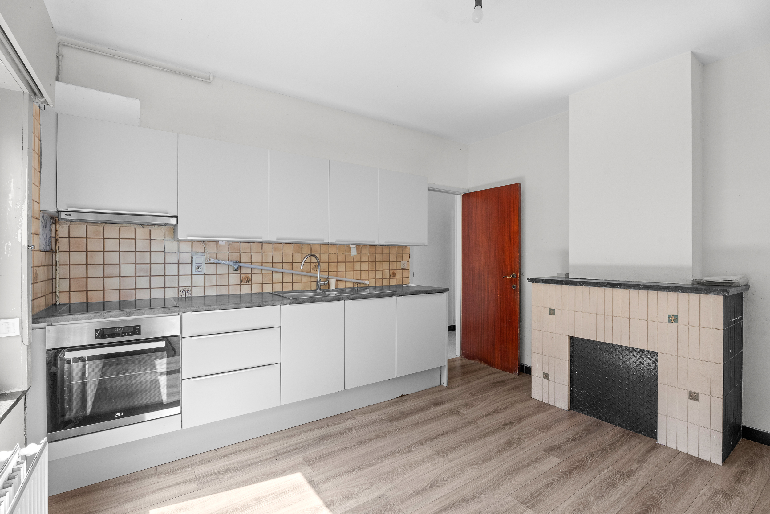 Alleenstaande bungalow met 4 kamers op toplocatie. - foto 4