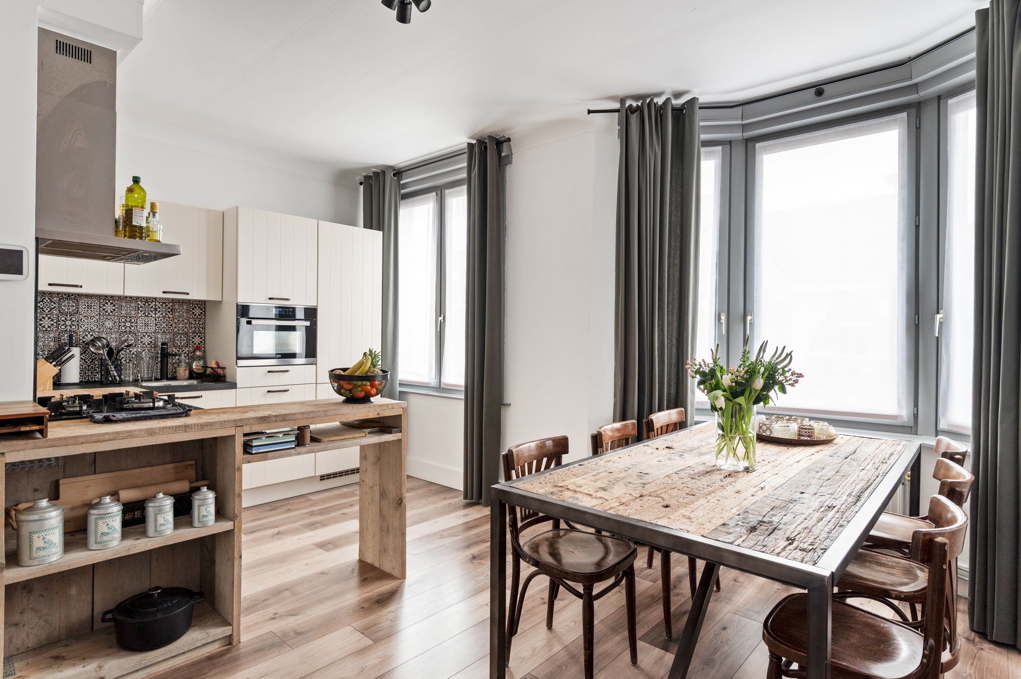 Trendy instapklaar appartement met twee slaapkamers én terras in Essen! - foto 5