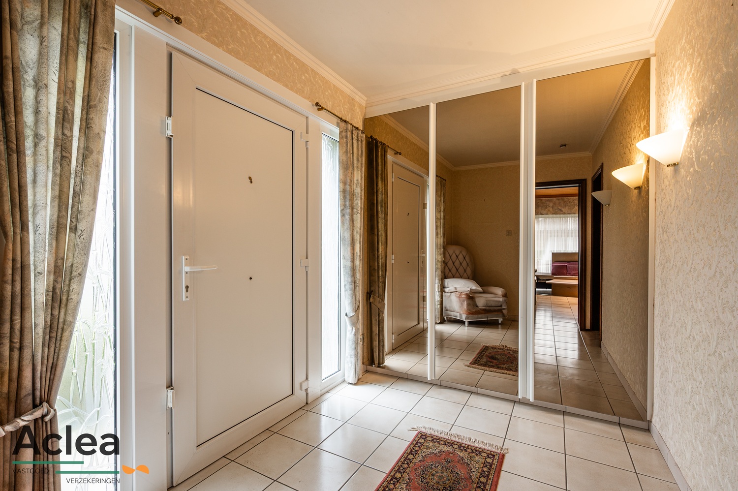 Karaktervolle vrijstaande woning op een goede locatie in Kaprijke - foto 4