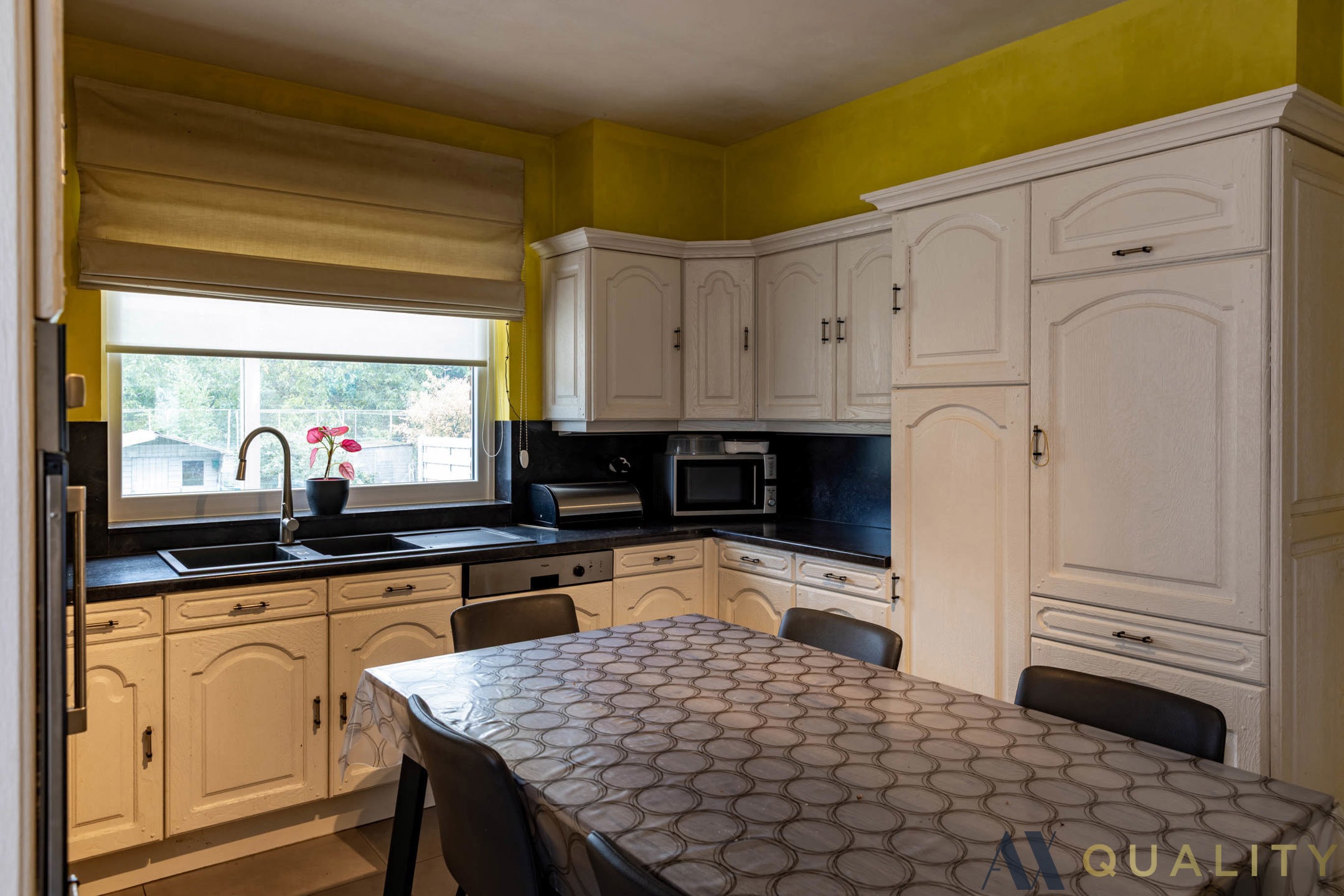 Ruime halfopen woning met tuin nabij centrum Bornem - foto 2