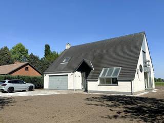 YES! Voor dit pand kan je zélf een afspraak inboeken! Ga naar de advertentie op onze website www.justwonen.be en plan meteen je afspraak in.Dé 2...