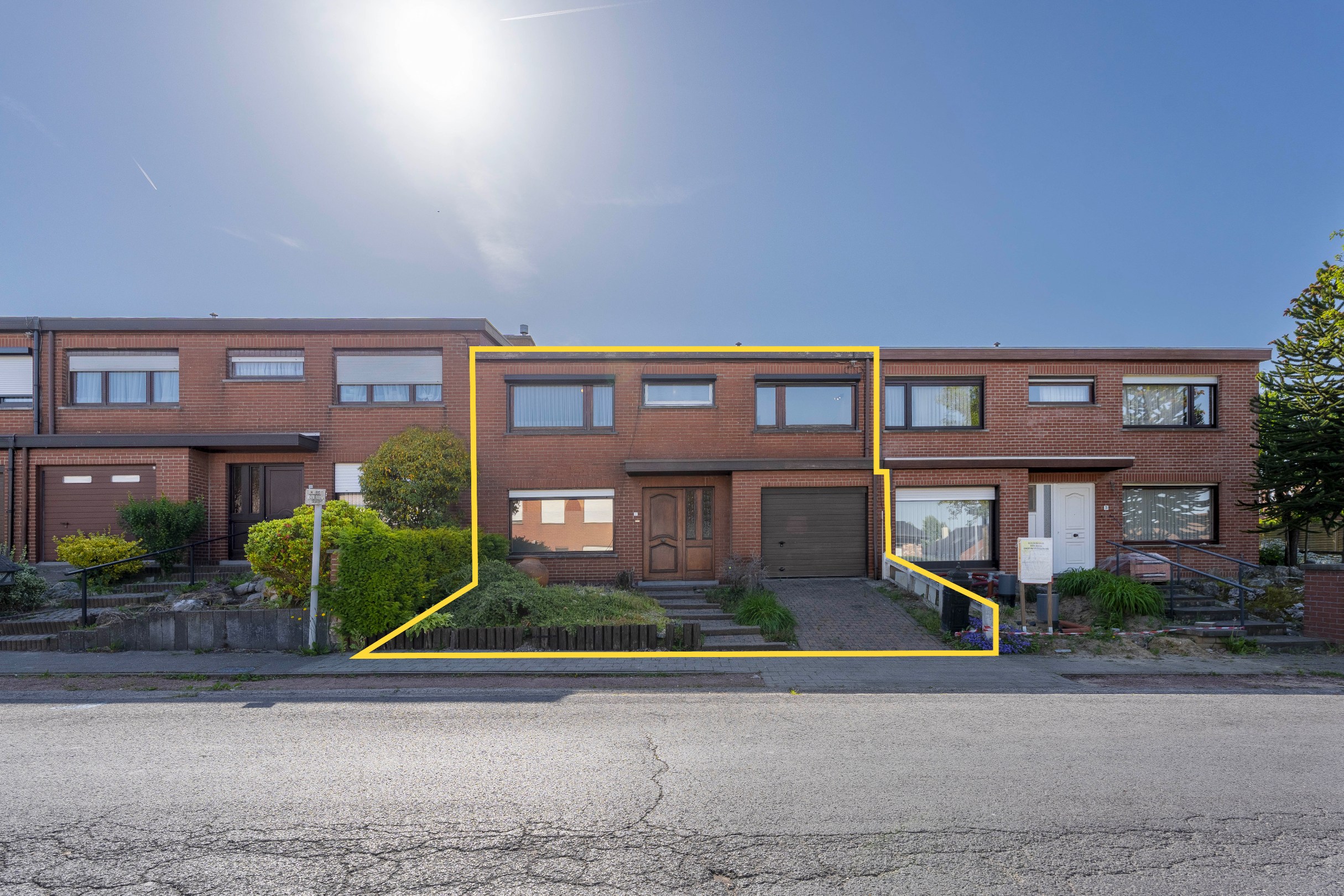 RUIME WONING MET 4 SLAAPKAMERS IN DEERLIJK - foto 2
