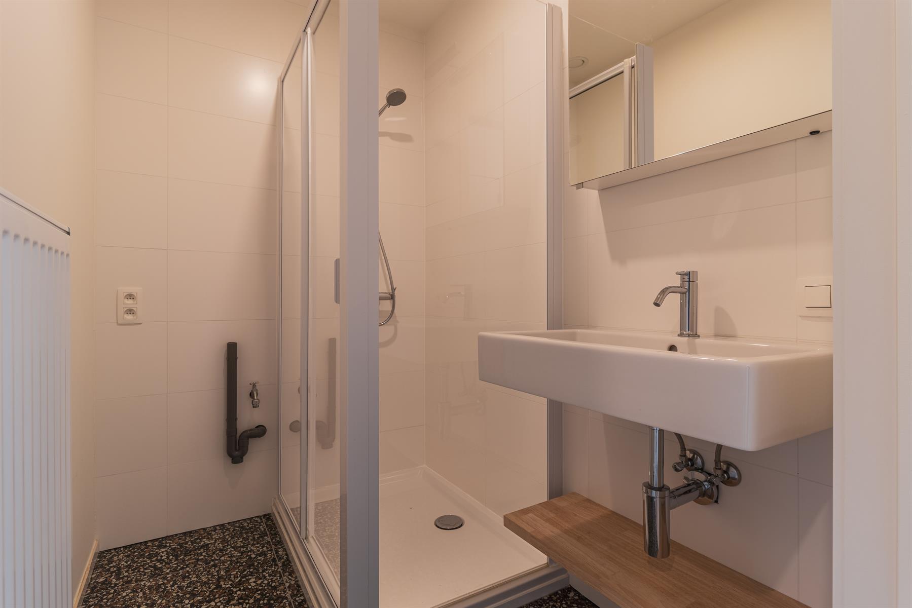 Appartement met 1 SLPK en zonneterras in Centrum Gent - foto 5