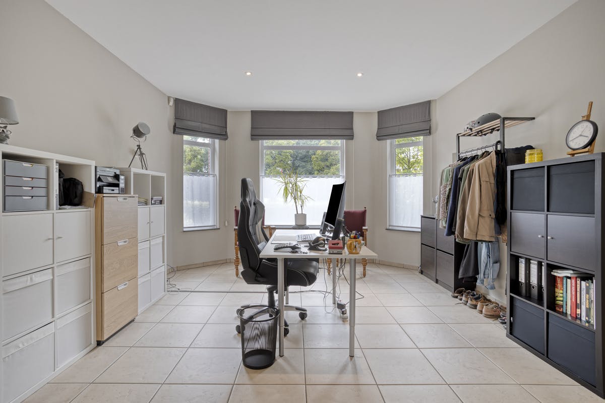 Patrimoniumvennootschap met een charmante villa en tuin - foto 4