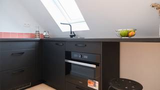 <p><strong>Bright and pleasant studio near Bourgoyen</strong></p>
<p>EPC: B<br />Mobiscore: 9.1/10</p>
<p>Within walking distance of shops, public transport and the vibrant city life of Ghent, you will find this fully renovated studio. Thanks to its central location, you can enjoy a quiet environment while staying close to all amenities. Ideal for first-time tenants, parents with studying children, or anyone looking for a practical and affordable home.</p>
<p>This modern studio has been completely renovated and features a fitted kitchen, a bathroom with shower, single washbasin and toilet, as well as a sleeping area. The studio is heated with a heat pump.</p>
<p>The building contains a total of 6 studios and 1 apartment, creating a small-scale and pleasant living atmosphere.</p>
<p>Ideal for first-time tenants, parents with studying children,…</p>
<p><strong>CONTACT LAURA</strong> at +32 473 41 35 62 or via info@vicusvastgoed.be</p>