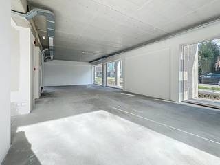 In het prestigieuze nieuwbouwproject Groenloo, gelegen op de voormalige Kodaksite in Vilvoorde, bieden wij nog 5 moderne kantoorruimtes te huur...