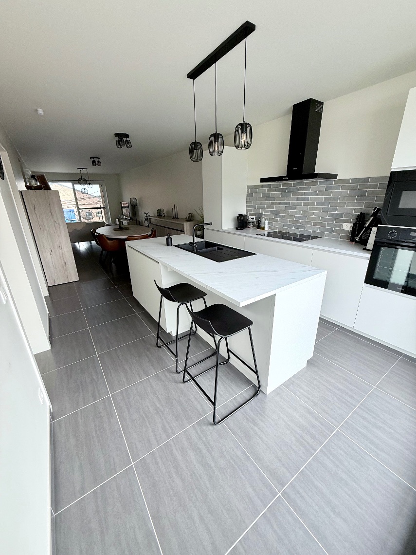 Appartement te koop in Deerlijk met 2 slaapkamers - foto 1