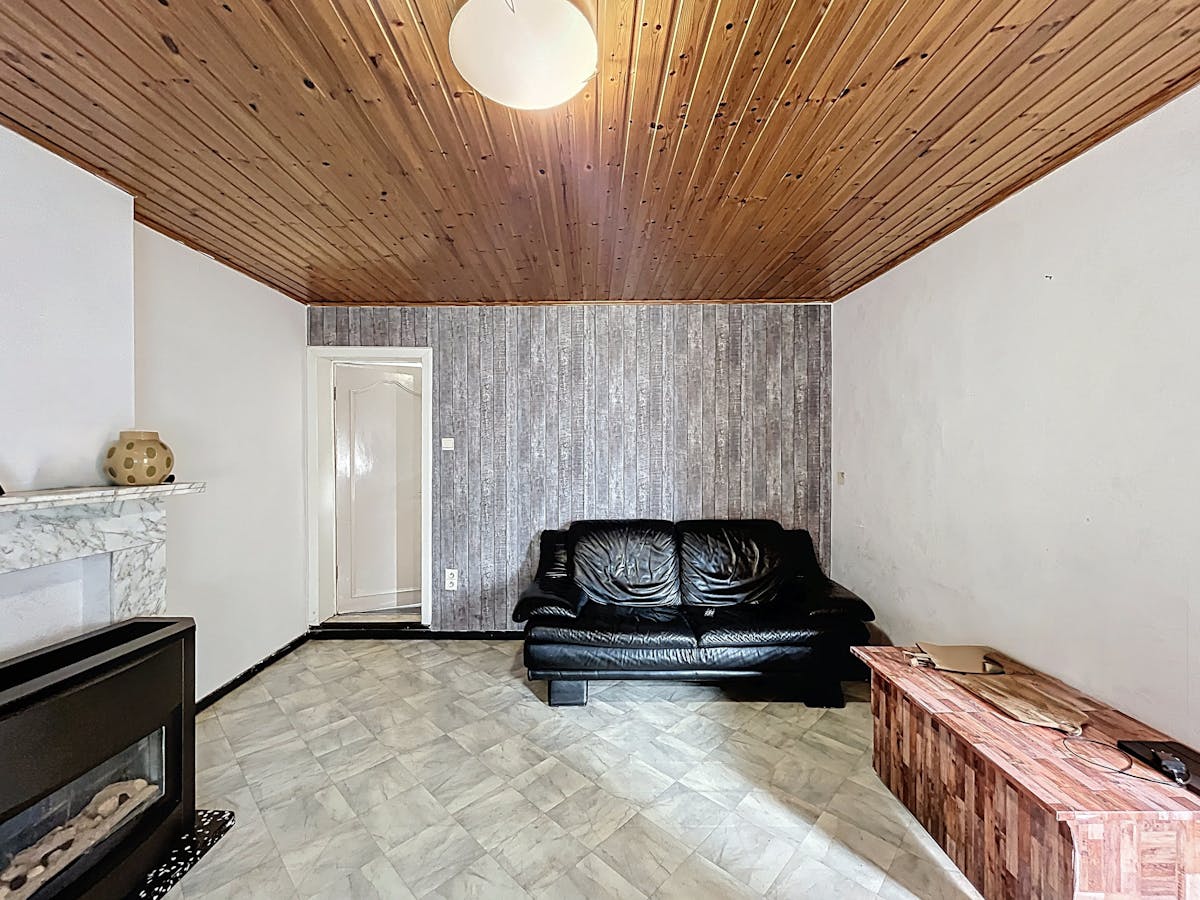 Te renoveren woning in het centrum van Ursel - foto 5