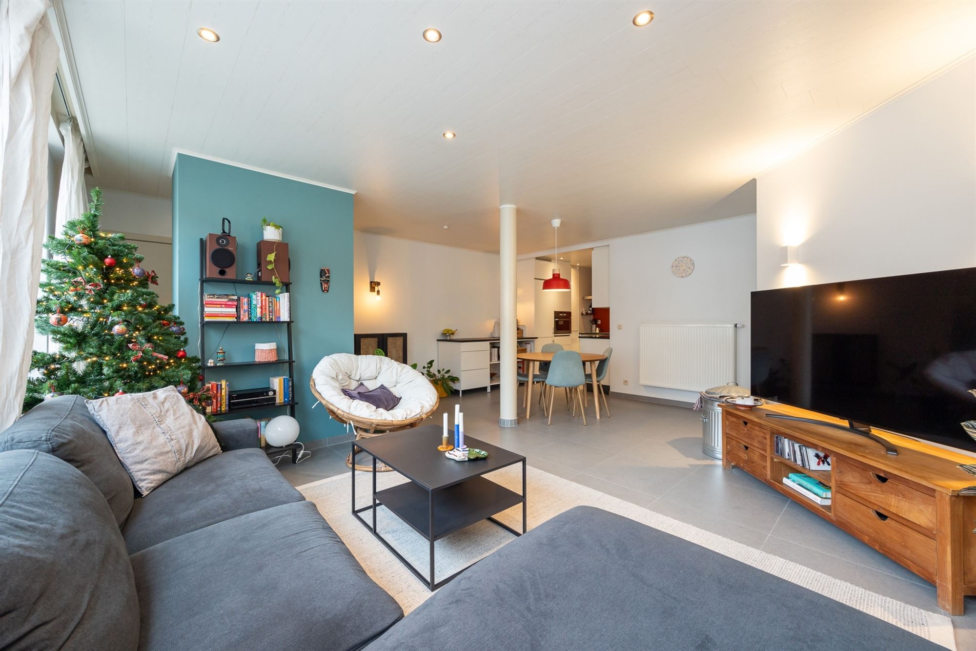 Instapklaar appartement met 2 slaapkamers en garage - foto 2