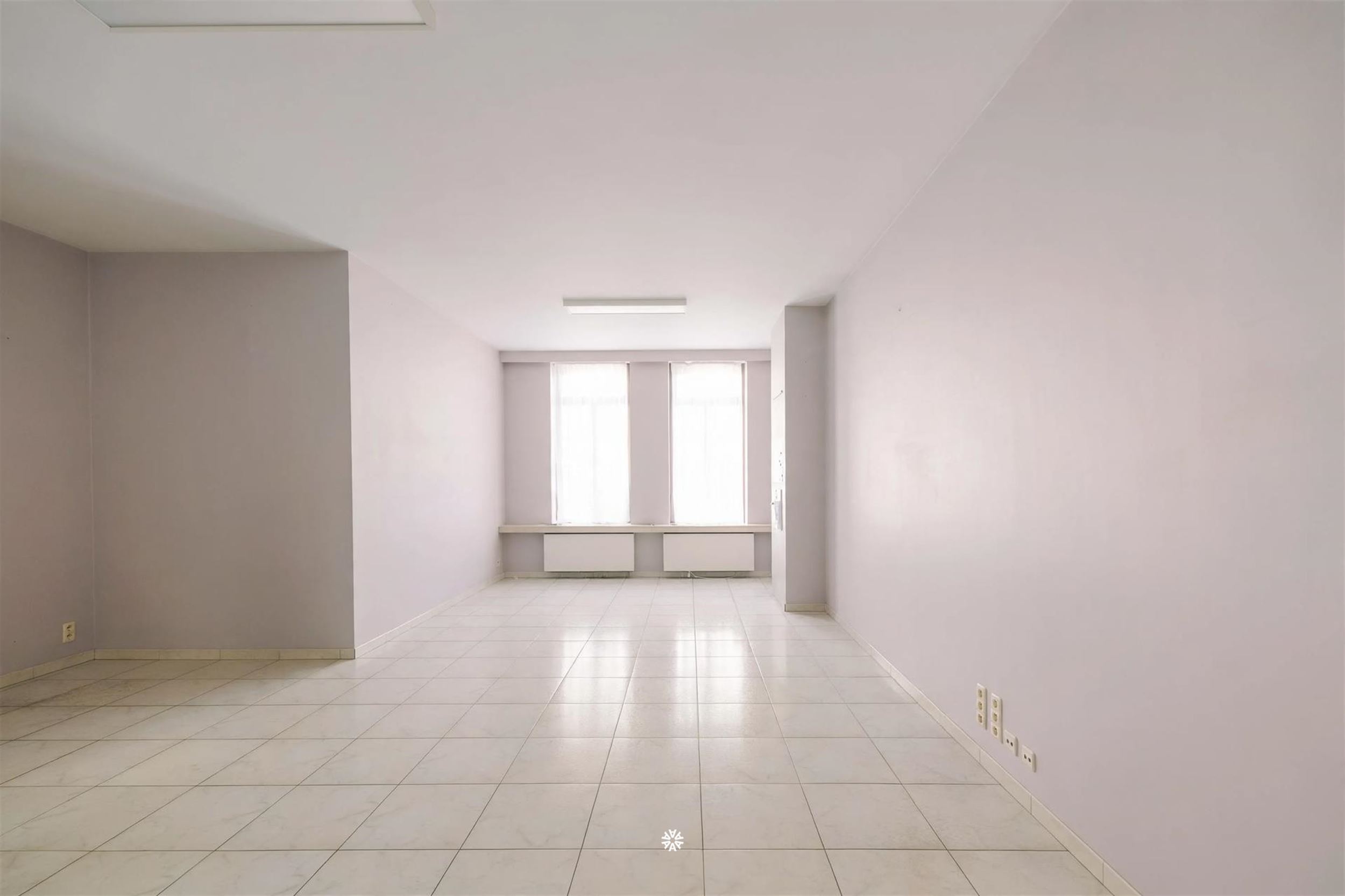 Ruime burgerwoning met zuidgerichte tuin in het centrum van Vrasene  - foto 4