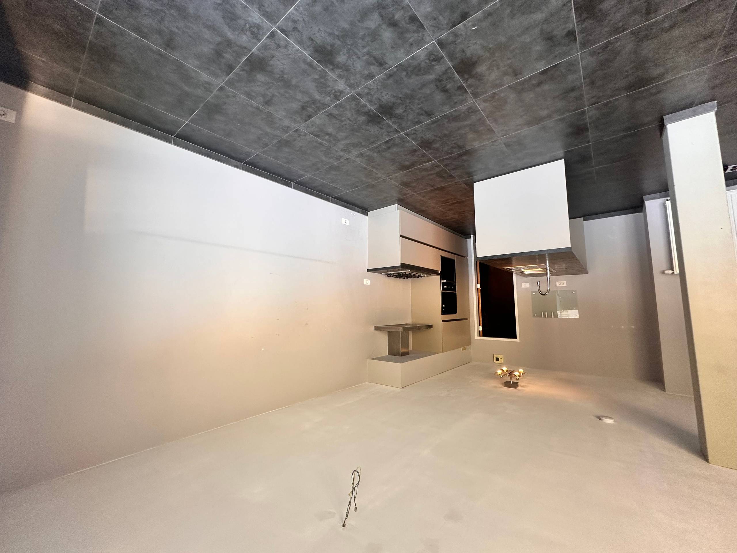 Halfopen woning met 3 slaapkamers en tuin te huur in Roeselare - foto 5